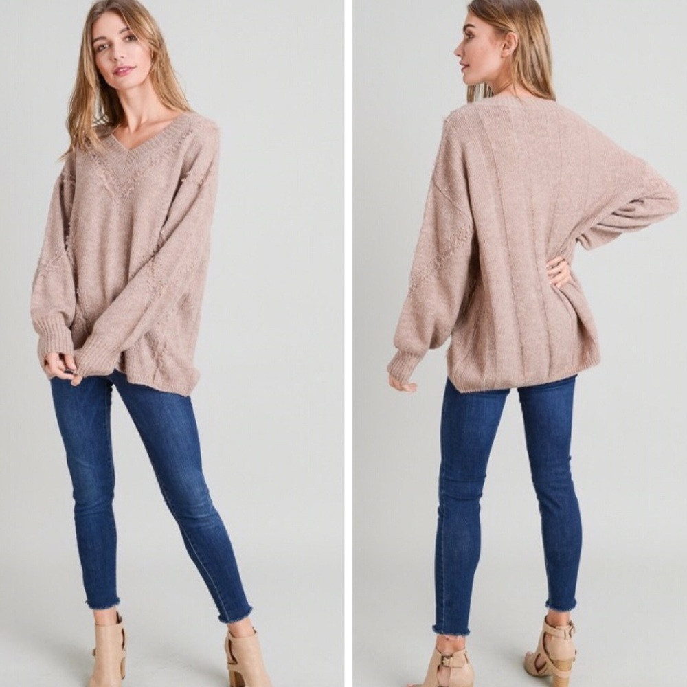 Accepting Offers 🌷Mauve V-Neck Sweater - Picture 3 of 6